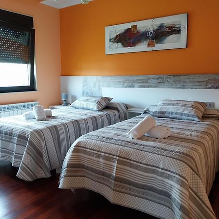 Vivienda Turistica Os Galegos En Palas De Rey Palas de Rei Kültér fotó